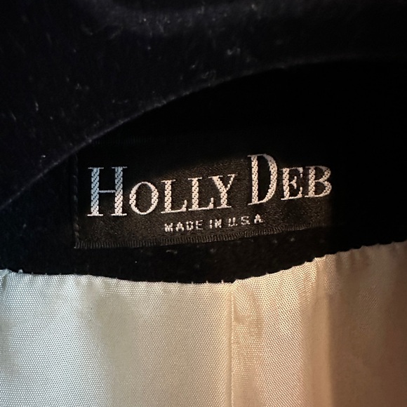 Elegant Cream Women's Wool Coat - Picture 2 of 6